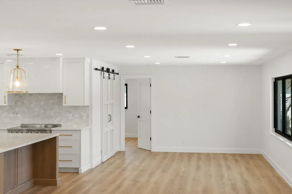 128 W Norfolk Road Jupiter FL 33469