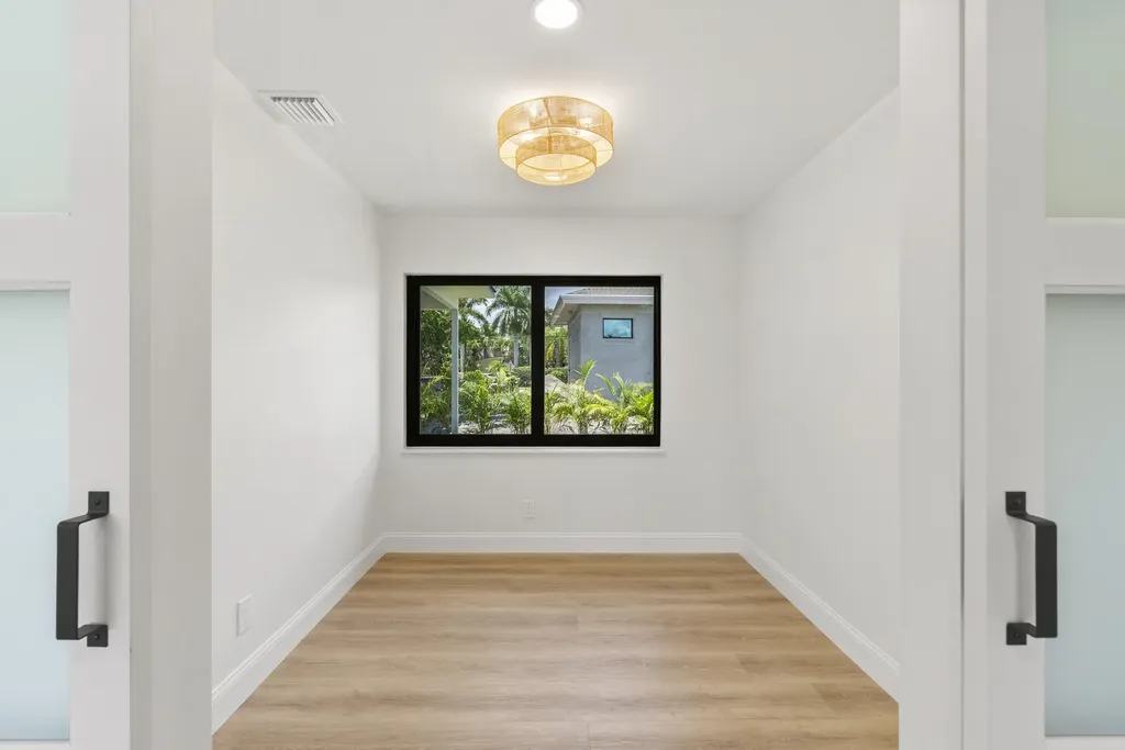 128 W Norfolk Road Jupiter FL 33469