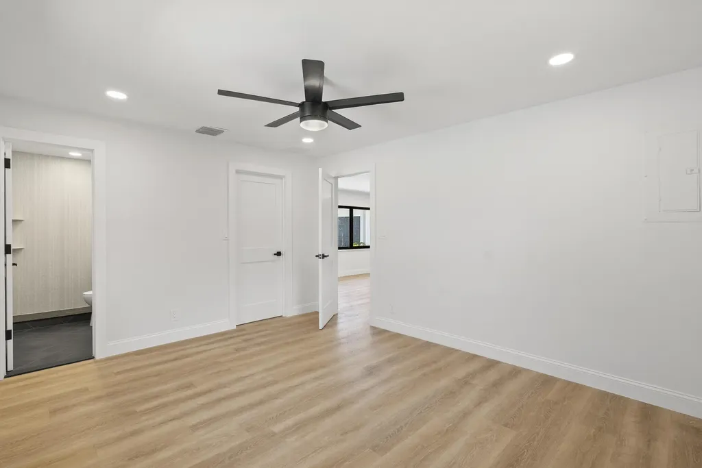 128 W Norfolk Road Jupiter FL 33469