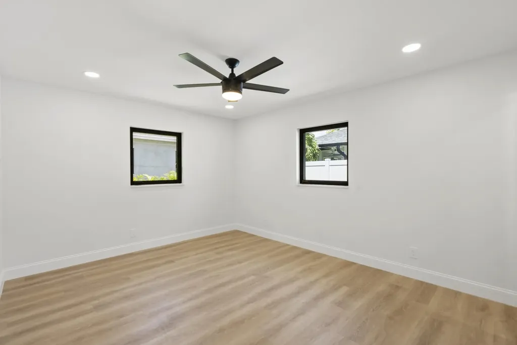 128 W Norfolk Road Jupiter FL 33469