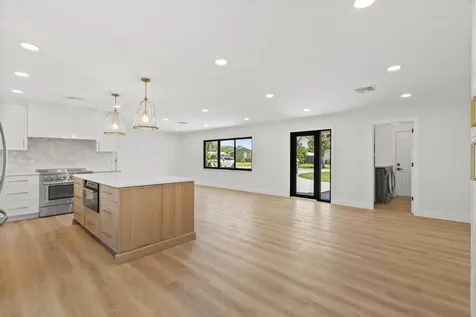 128 W Norfolk Road Jupiter FL 33469