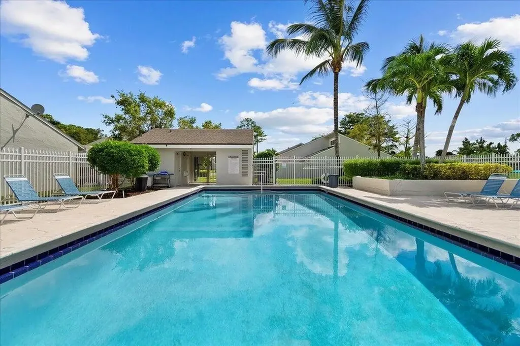 12875 Spinnaker Lane Wellington FL 33414