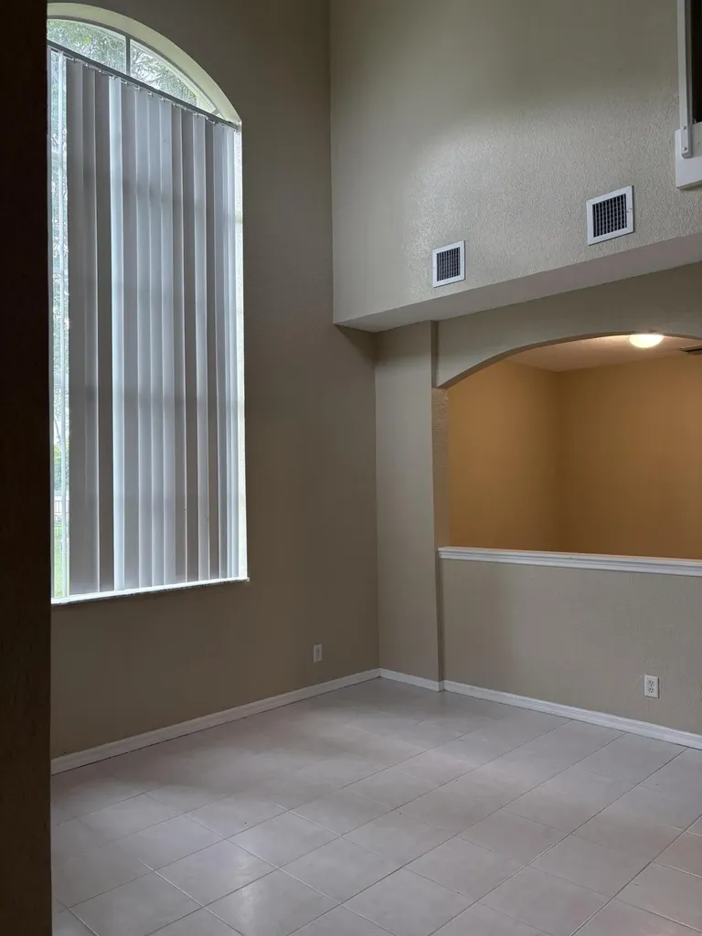 11429 NW 34th Place Sunrise FL 33323