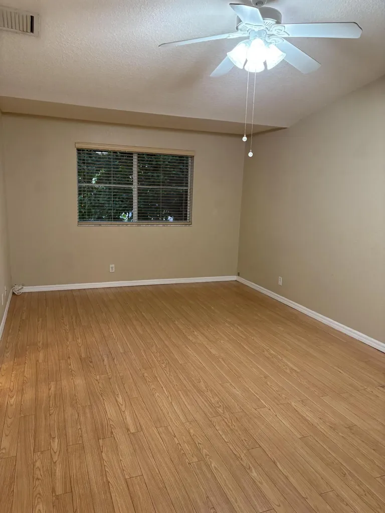 11429 NW 34th Place Sunrise FL 33323
