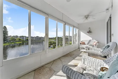 3027 Guildford B Boca Raton FL 33434