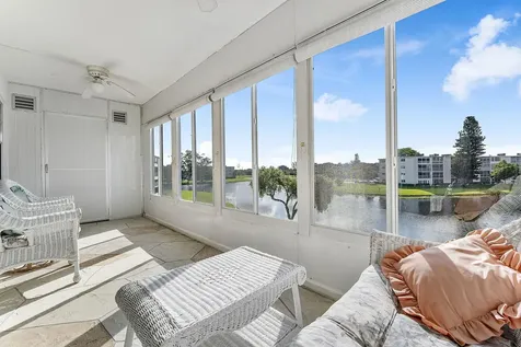 3027 Guildford B Boca Raton FL 33434