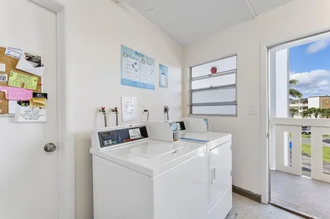 3027 Guildford B Boca Raton FL 33434