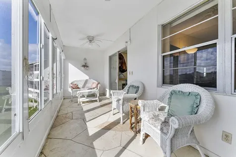 3027 Guildford B Boca Raton FL 33434