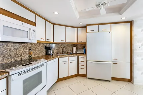 5070 N Ocean Drive Singer Island FL 33404