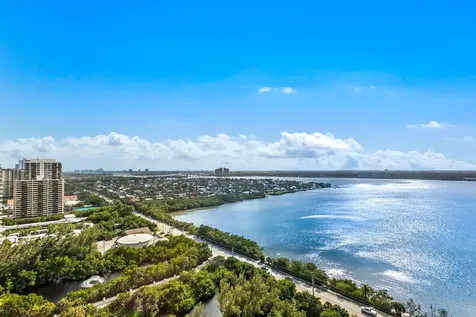 5070 N Ocean Drive Singer Island FL 33404