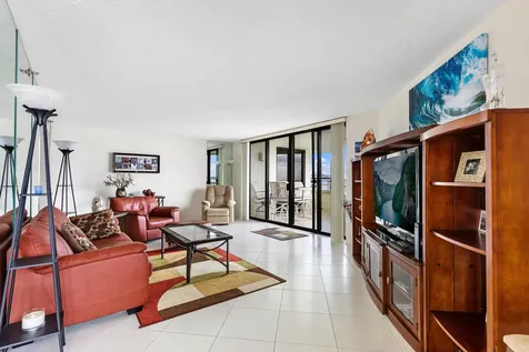 5070 N Ocean Drive Singer Island FL 33404