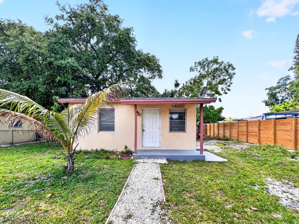 1612 N 58th Avenue Hollywood FL 33021