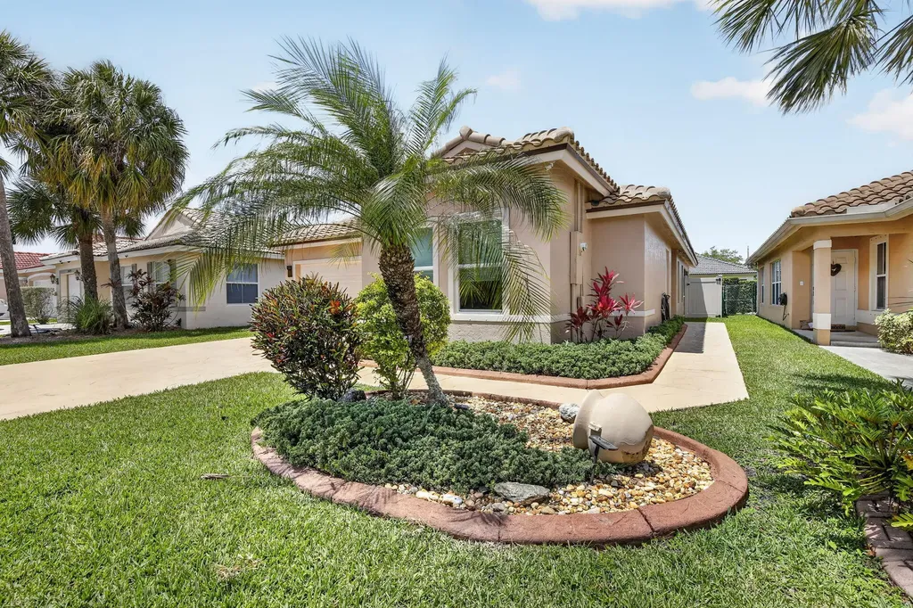 20869 NW 17th Street Pembroke Pines FL 33029
