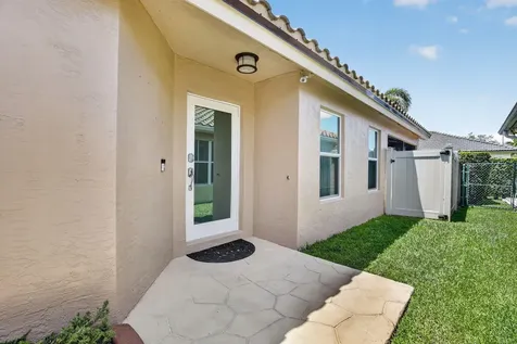 20869 NW 17th Street Pembroke Pines FL 33029