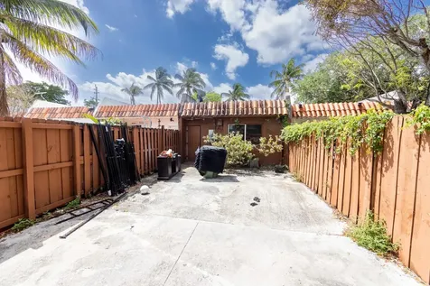 783 NE 127th Street North Miami FL 33161