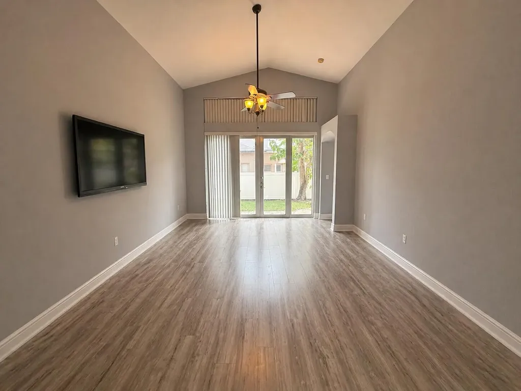 10372 Old Winston Court Lake Worth FL 33449