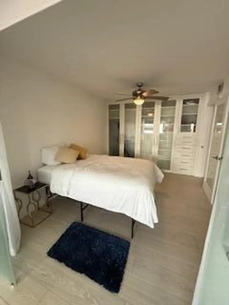 330 SE 20th Avenue Deerfield Beach FL 33441
