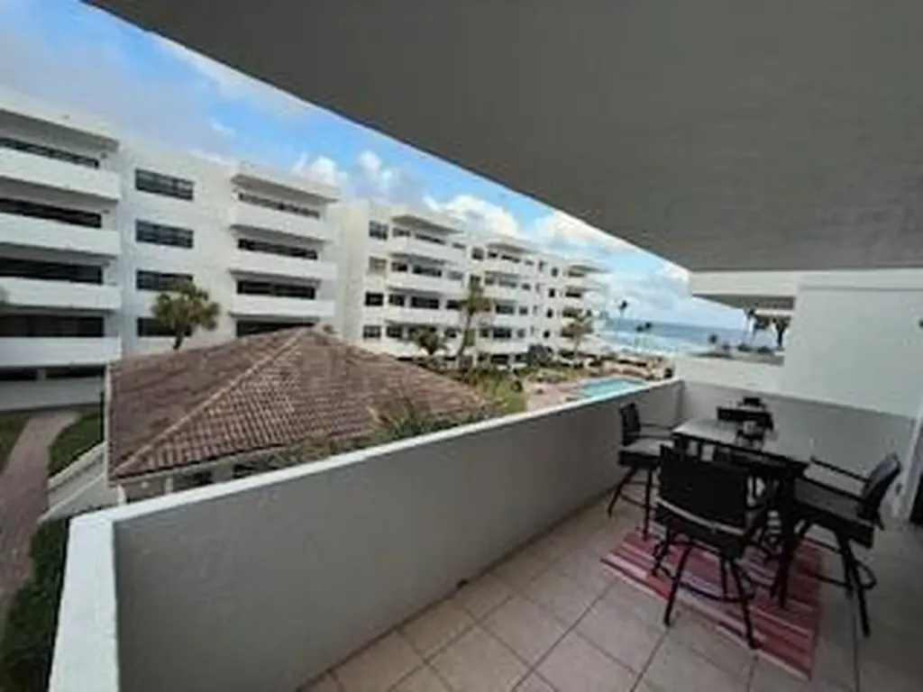330 SE 20th Avenue Deerfield Beach FL 33441
