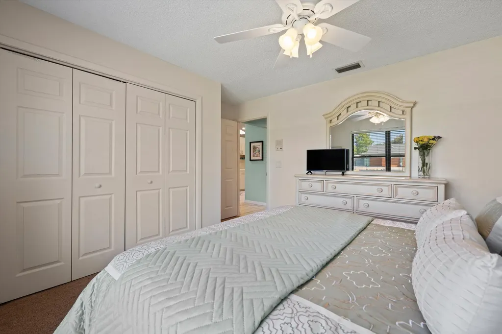 657 Juniper Place Wellington FL 33414