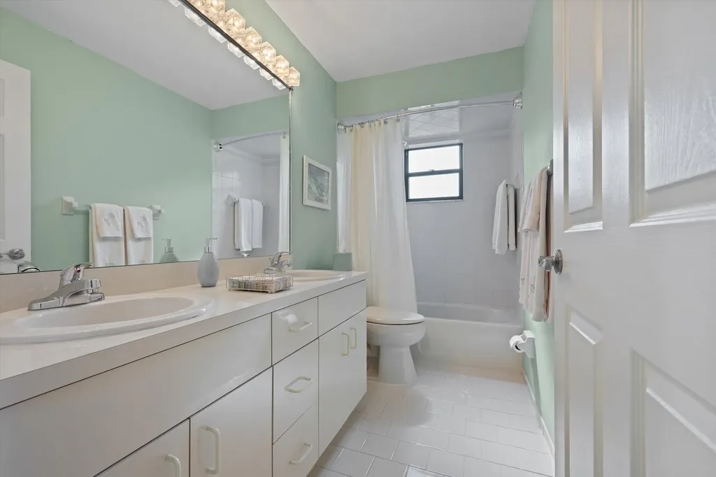 657 Juniper Place Wellington FL 33414