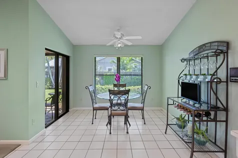 657 Juniper Place Wellington FL 33414