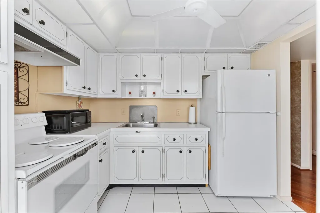 201 N Ocean Boulevard Pompano Beach FL 33062