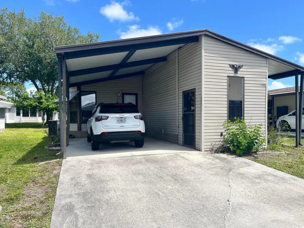 240 Mangrove Bay Place Fort Pierce FL 34982