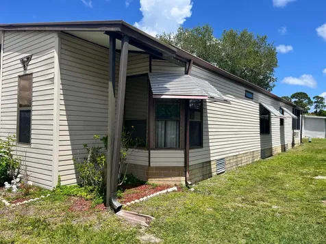 240 Mangrove Bay Place Fort Pierce FL 34982