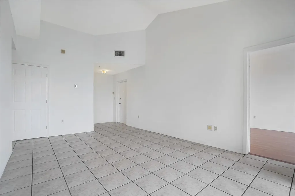 7085 Nova Drive Davie FL 33317