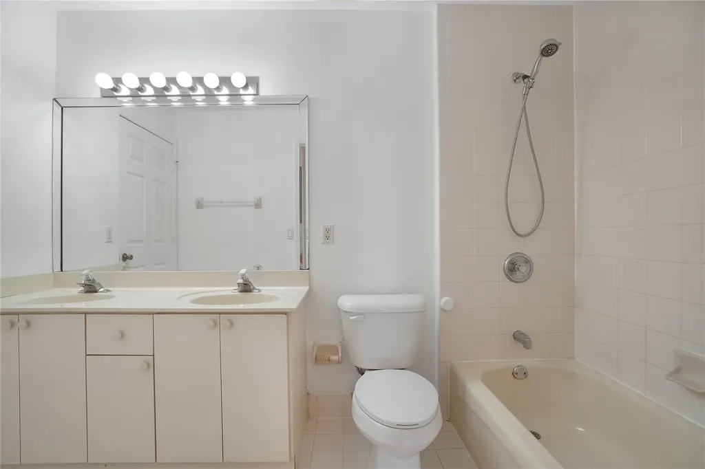 7085 Nova Drive Davie FL 33317