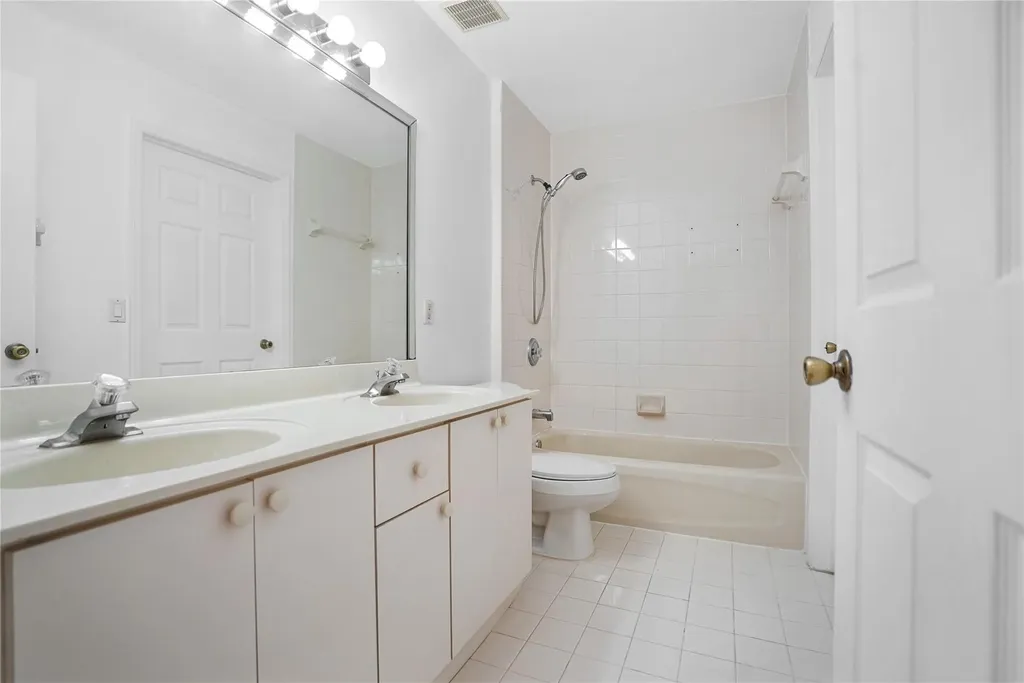 7085 Nova Drive Davie FL 33317