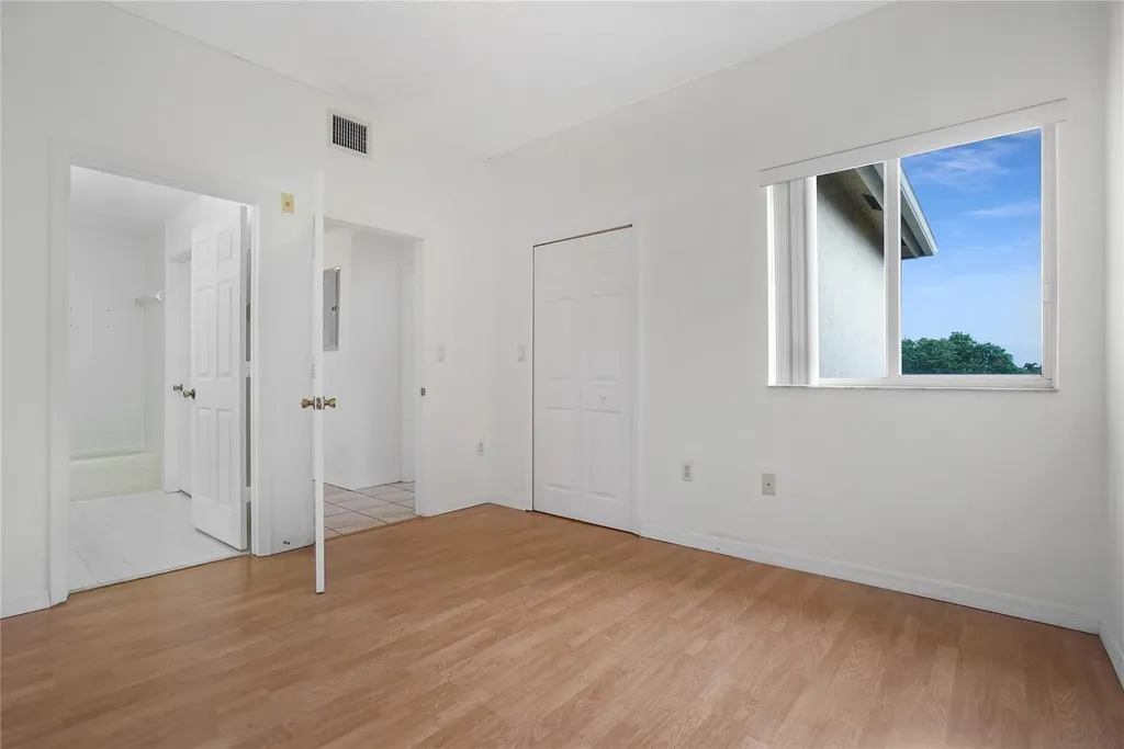7085 Nova Drive Davie FL 33317