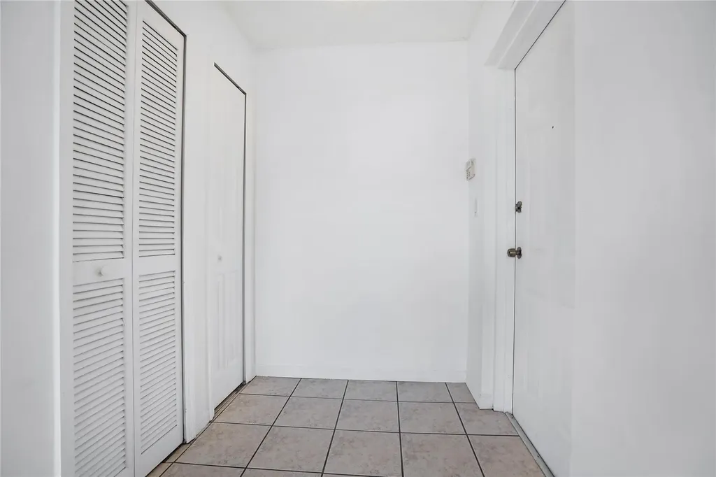 7085 Nova Drive Davie FL 33317