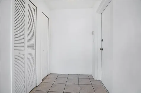 7085 Nova Drive Davie FL 33317