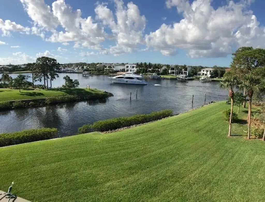 2201 Marina Isle Way Jupiter FL 33477