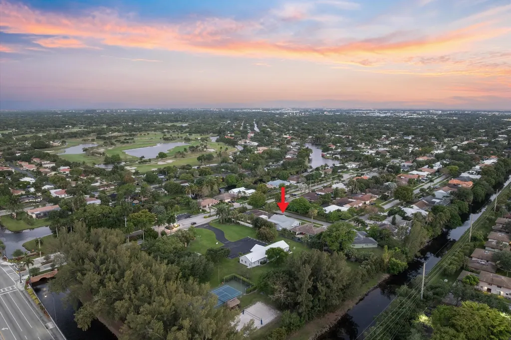 7521 SW 1st Street Plantation FL 33317