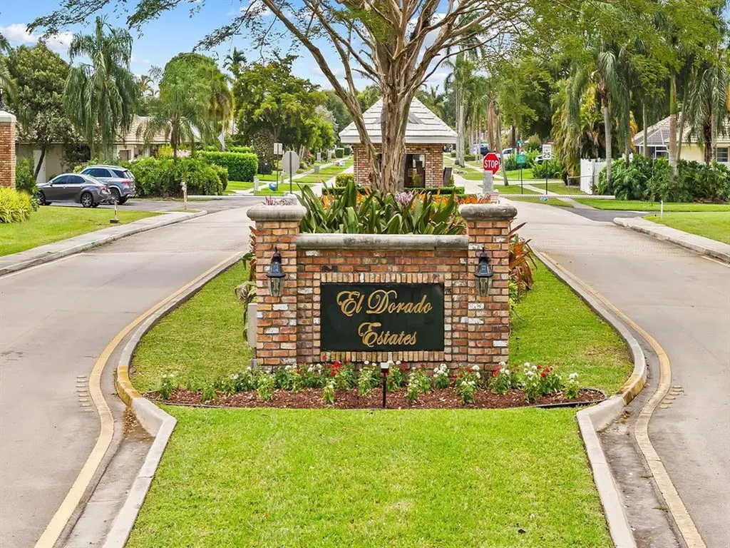 7521 SW 1st Street Plantation FL 33317