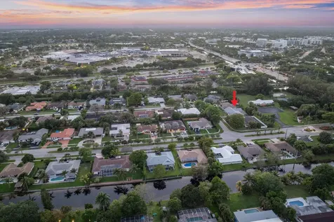 7521 SW 1st Street Plantation FL 33317