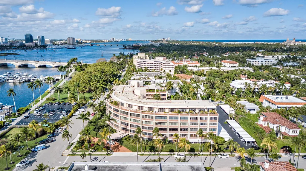 369 S Lake Drive Palm Beach FL 33480