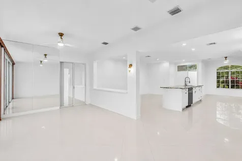 8914 Brittany Lakes Drive Boynton Beach FL 33472