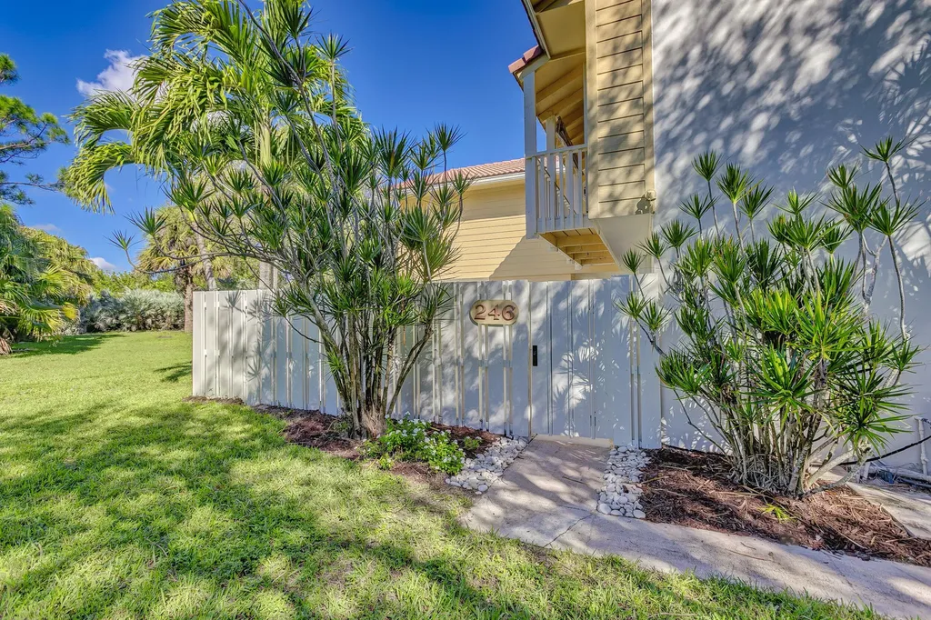 246 Seabreeze Circle Jupiter FL 33477
