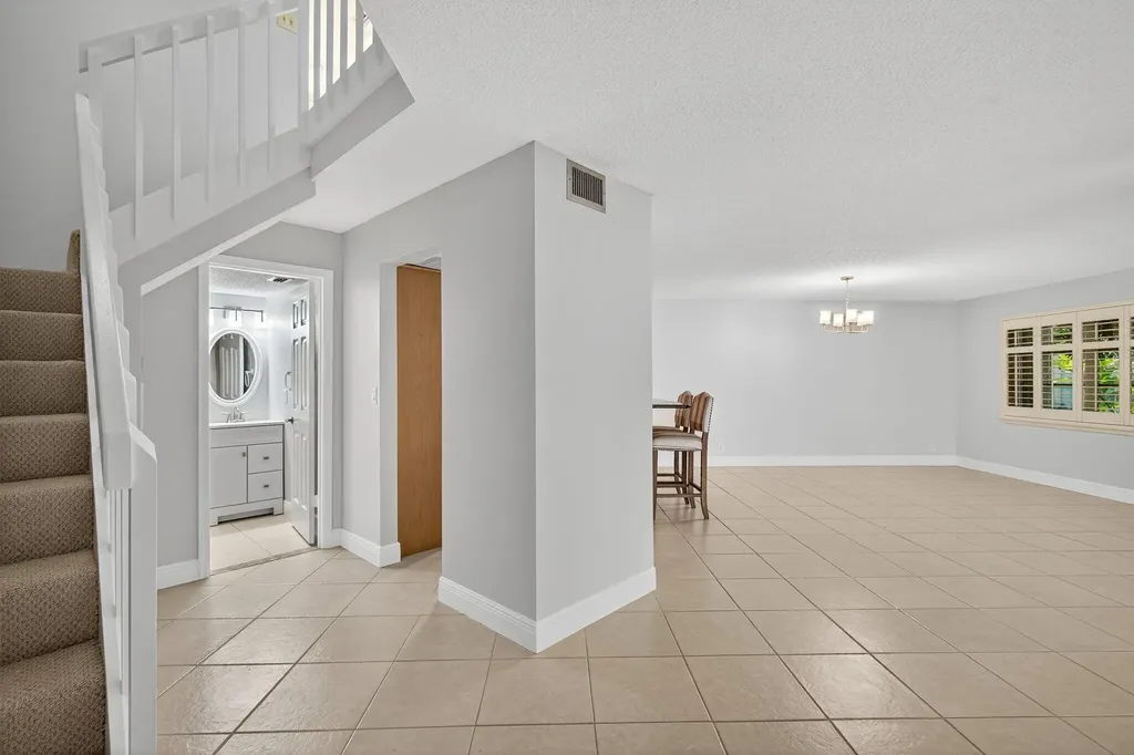 246 Seabreeze Circle Jupiter FL 33477