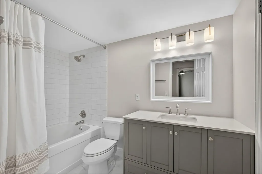 246 Seabreeze Circle Jupiter FL 33477