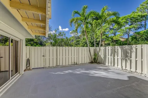 246 Seabreeze Circle Jupiter FL 33477
