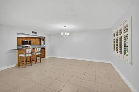 246 Seabreeze Circle Jupiter FL 33477