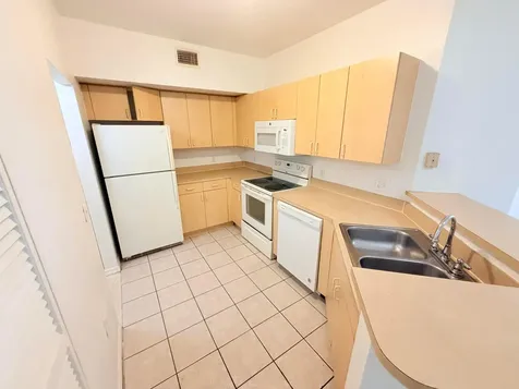 1302 Belmont Lane North Lauderdale FL 33068