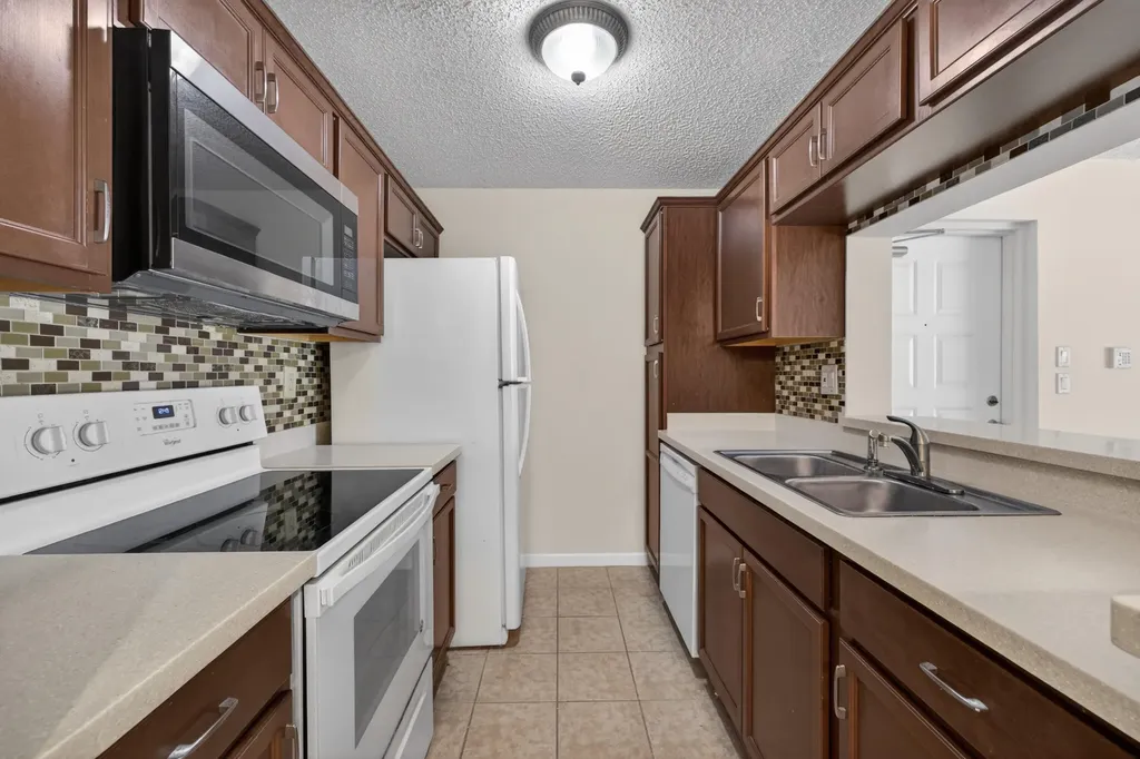 2512 SE Anchorage Cove Port St Lucie FL 34952