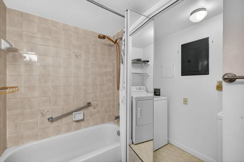 2512 SE Anchorage Cove Port St Lucie FL 34952