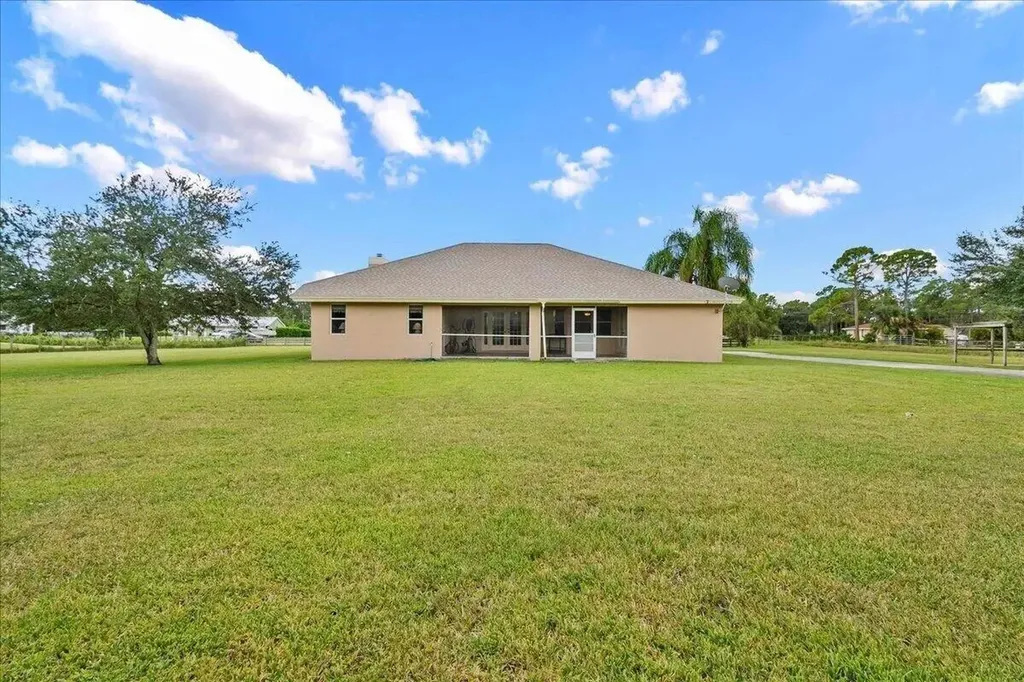 13253 N 75th Lane Lane N The Acreage FL 33412