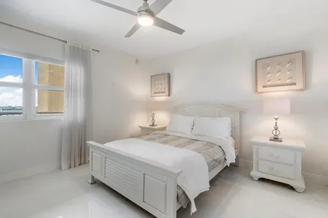 2650 Lake Shore Drive Riviera Beach FL 33404